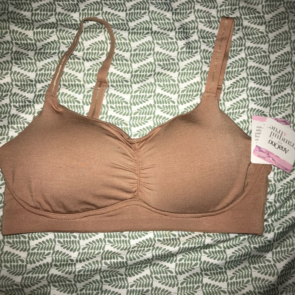 NWT tranquil & true M bra